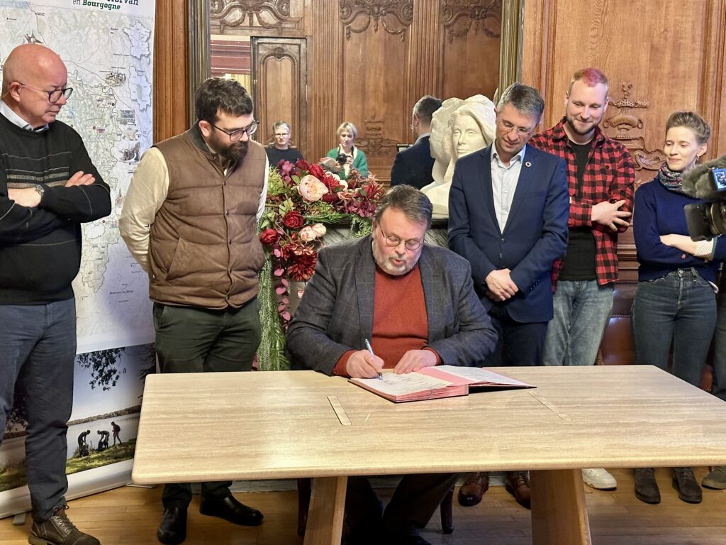 Une charte pour faire renaître la vigne dans le Morvan