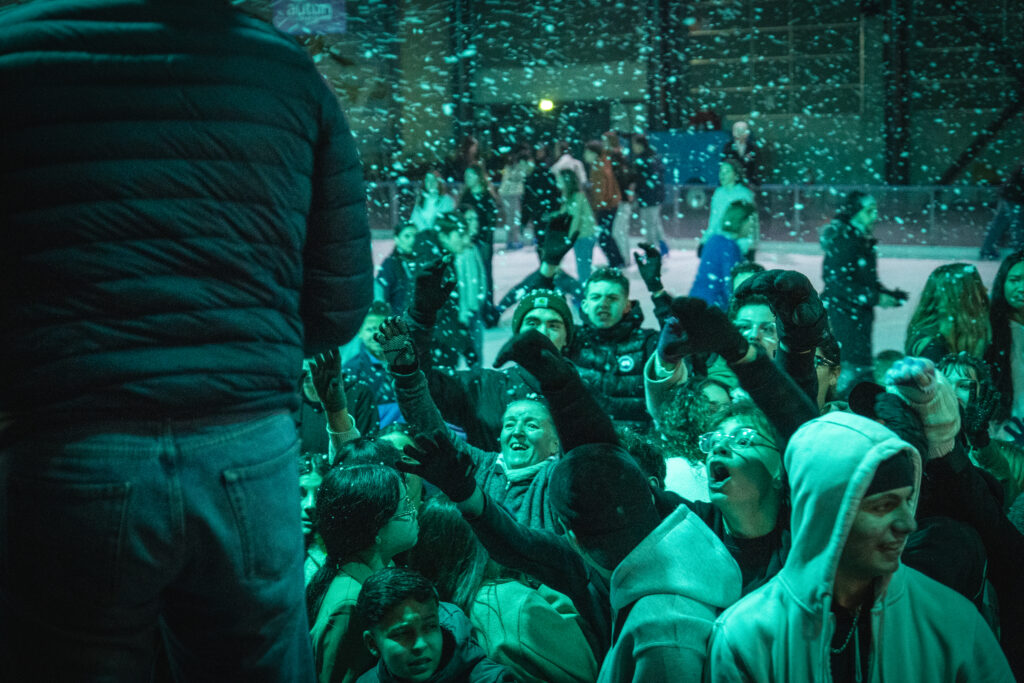 Clôture festive et enneigée pour la patinoire d'Autun