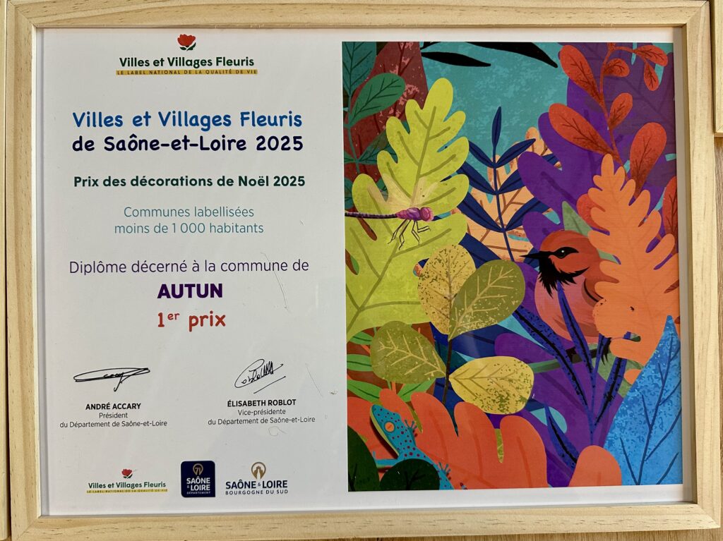 Autun, premier prix des décorations de Noël 2025 des Villes et Villages Fleuris