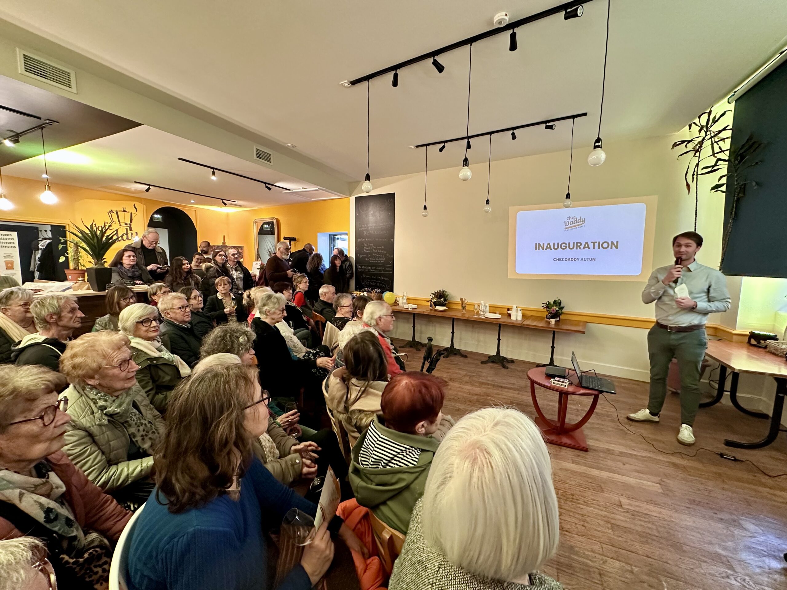 Inauguration du concept solidaire Chez Daddy, rue de l'Arquebuse
