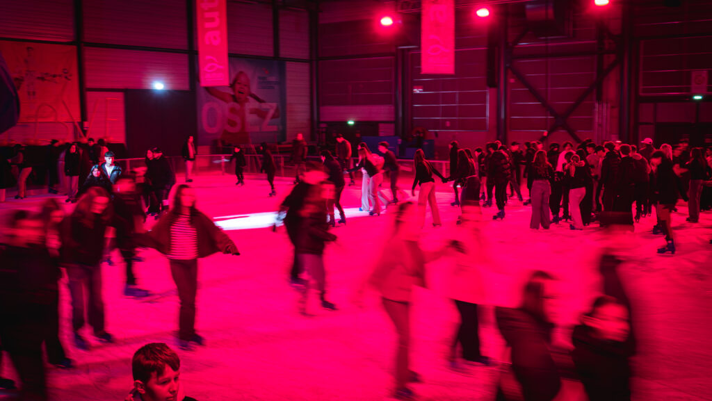 Une Saint-Valentin givrée et festive à la patinoire d’Autun