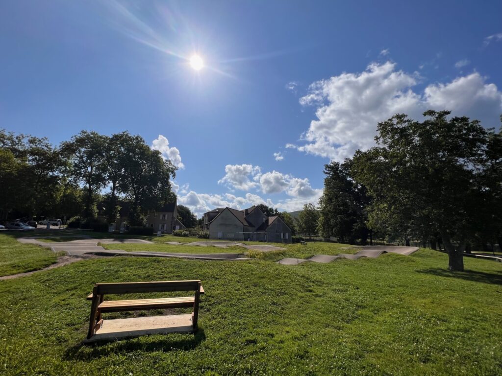 Nouveau mobilier au Plan d'Eau du Vallon