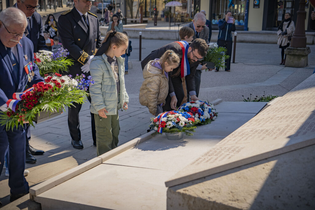 Une cérémonie en mémoire des victimes de la guerre d'Algérie