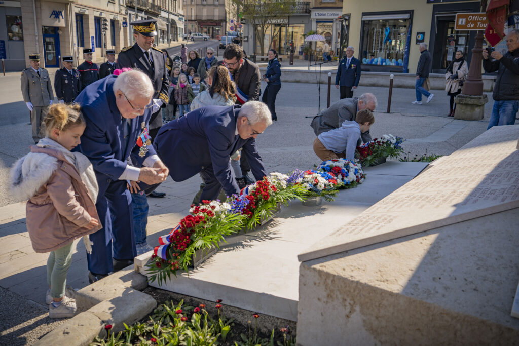Une cérémonie en mémoire des victimes de la guerre d'Algérie