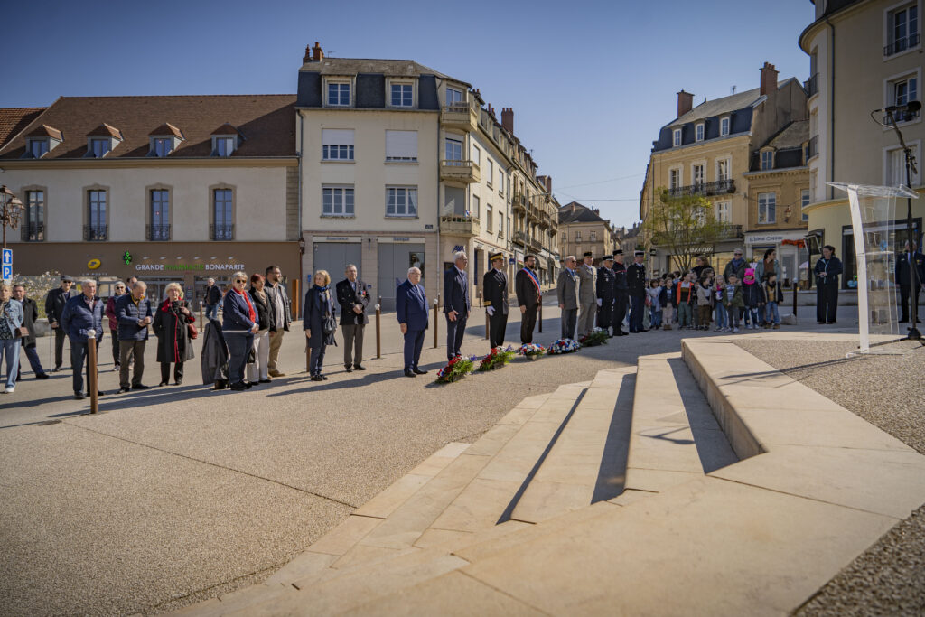 Une cérémonie en mémoire des victimes de la guerre d'Algérie