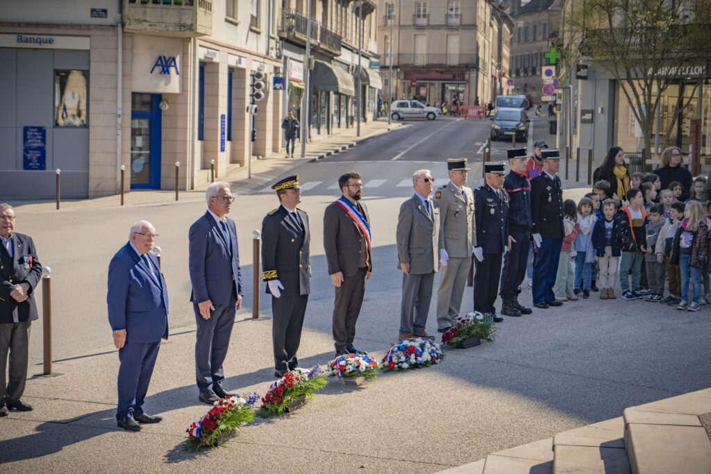 Une cérémonie en mémoire des victimes de la guerre d'Algérie