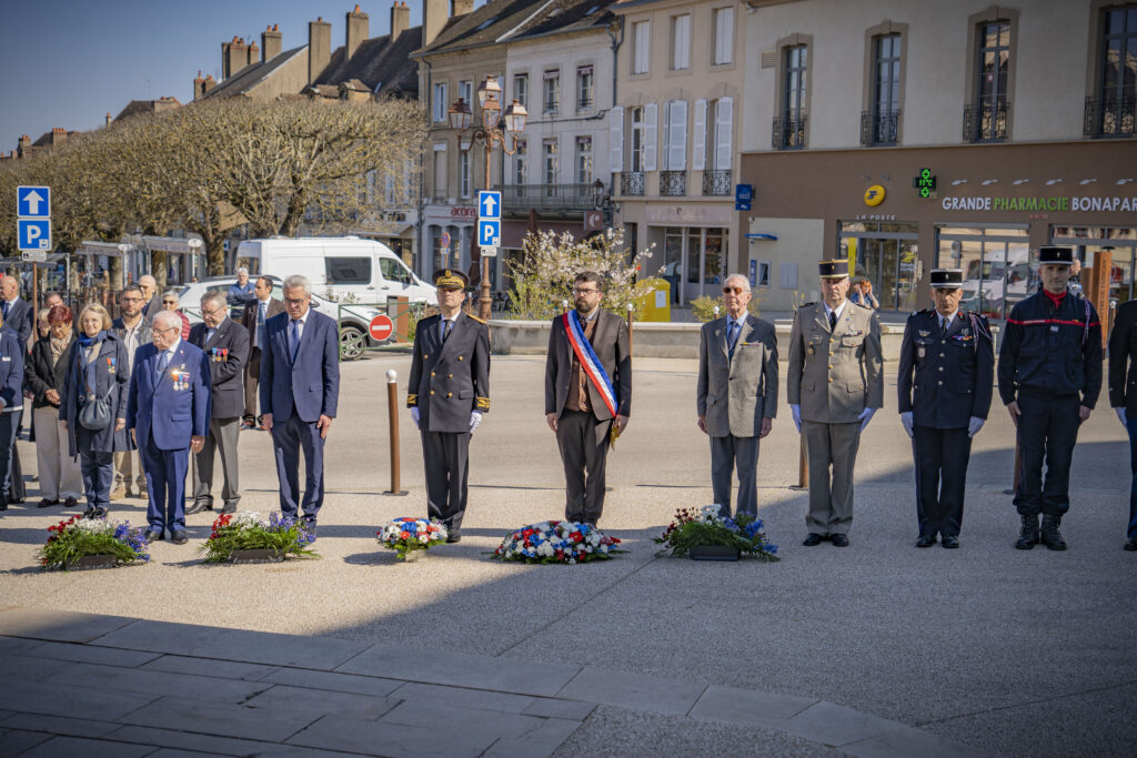 Une cérémonie en mémoire des victimes de la guerre d'Algérie