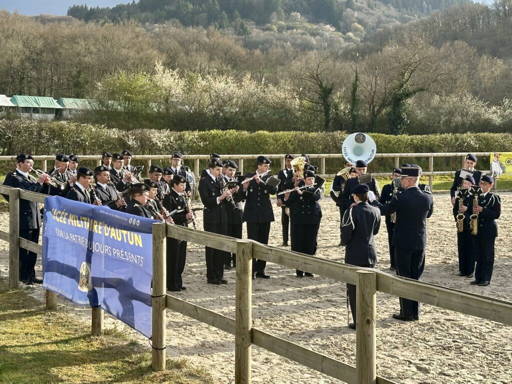 Concours équestre militaire inter-écoles : excellence et rigueur