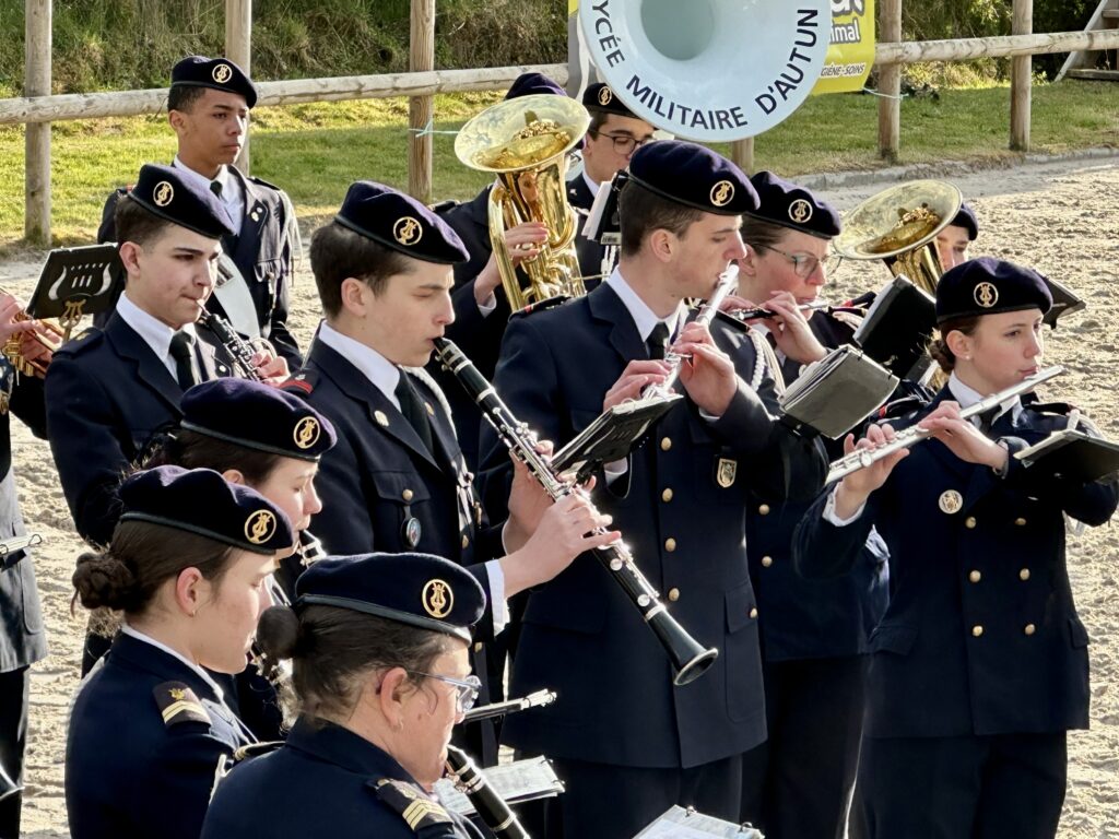 Concours équestre militaire inter-écoles : excellence et rigueur
