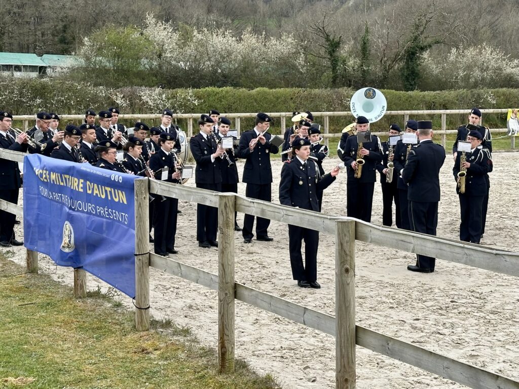 Concours équestre militaire inter-écoles : excellence et rigueur
