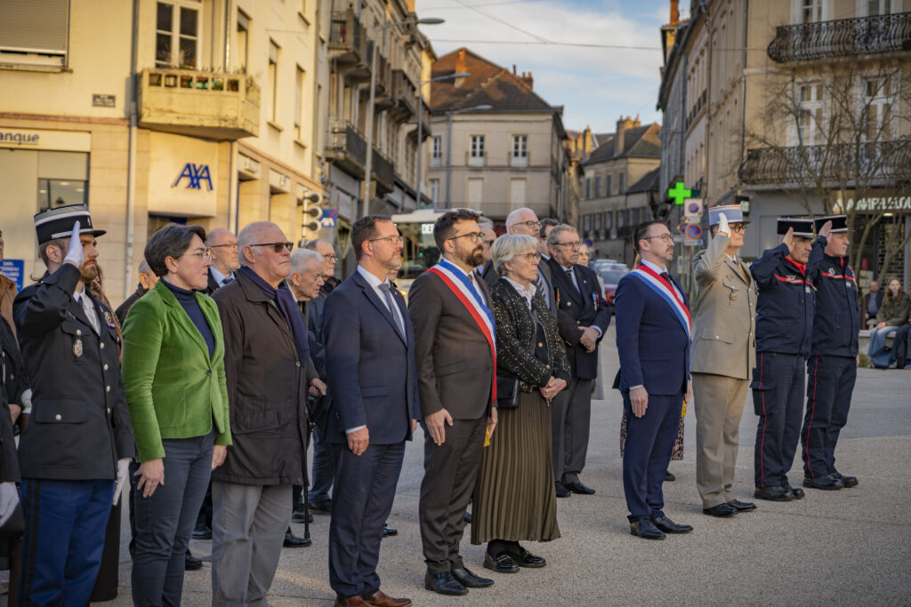 Amaury de Barbeyrac officiellement investi sous-préfet d'Autun