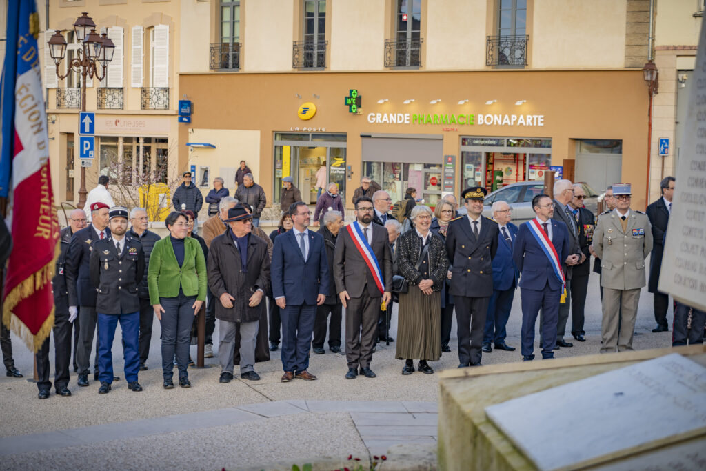 Amaury de Barbeyrac officiellement investi sous-préfet d'Autun