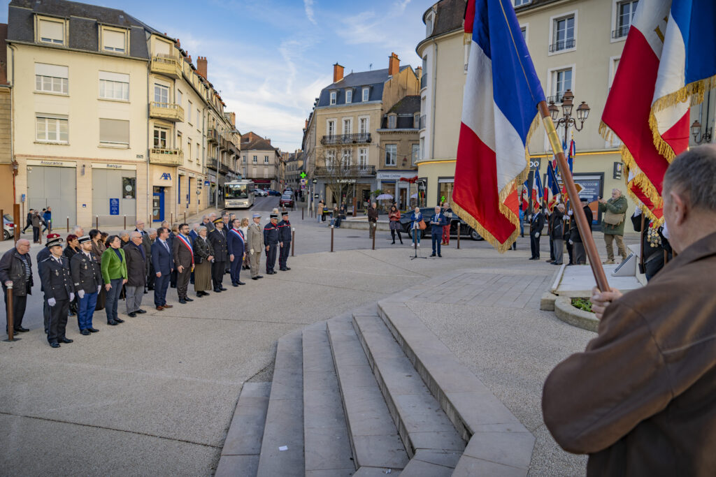 Amaury de Barbeyrac officiellement investi sous-préfet d'Autun