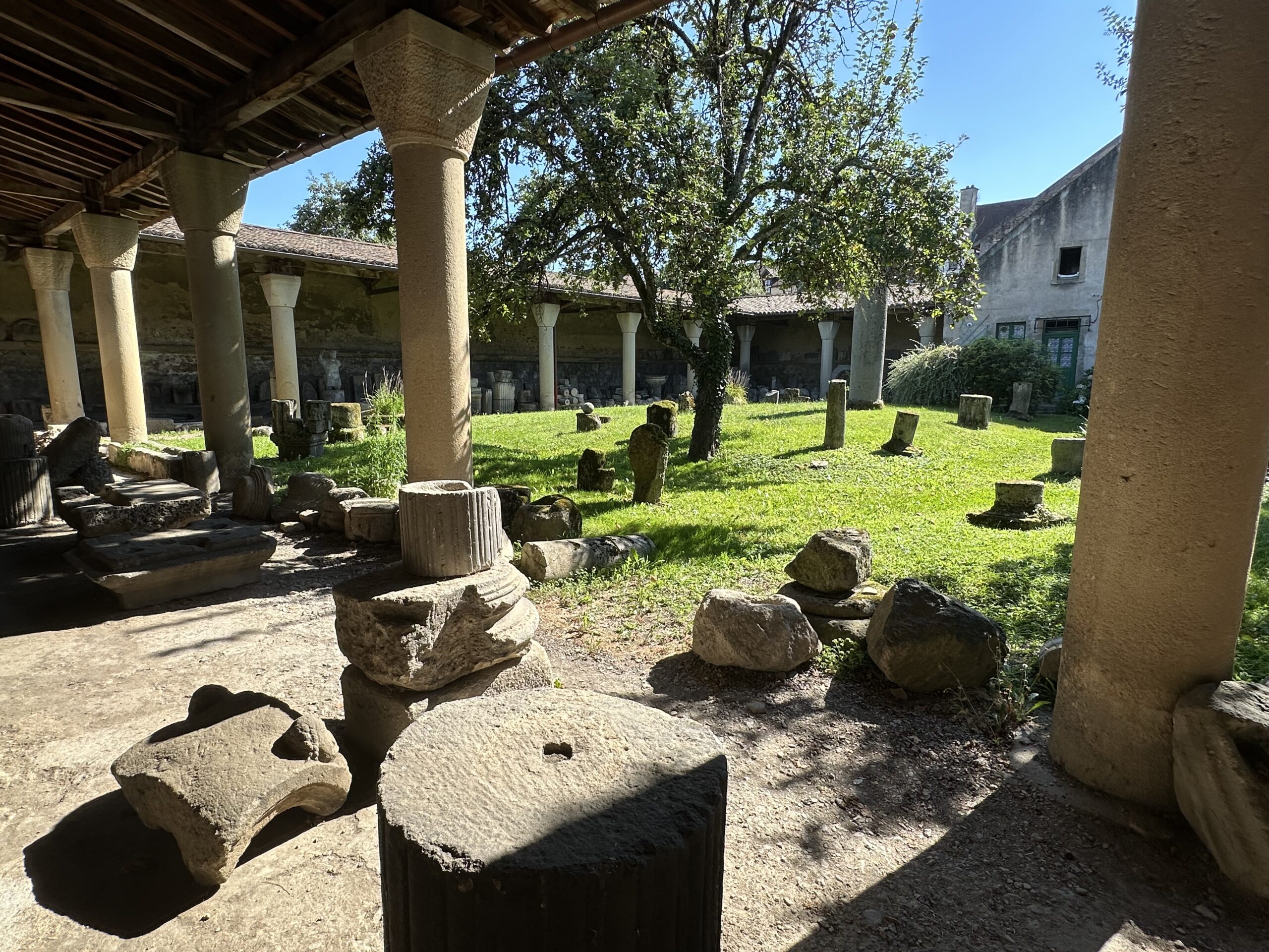 Découvrez les trésors antiques et médiévaux du Musée Lapidaire d’Autun