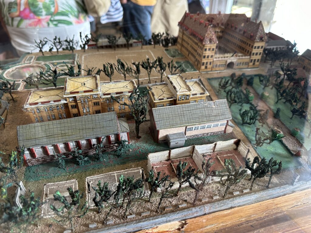 Musée des enfants de troupe : un hommage vibrant aux jeunes engagés pour la patrie