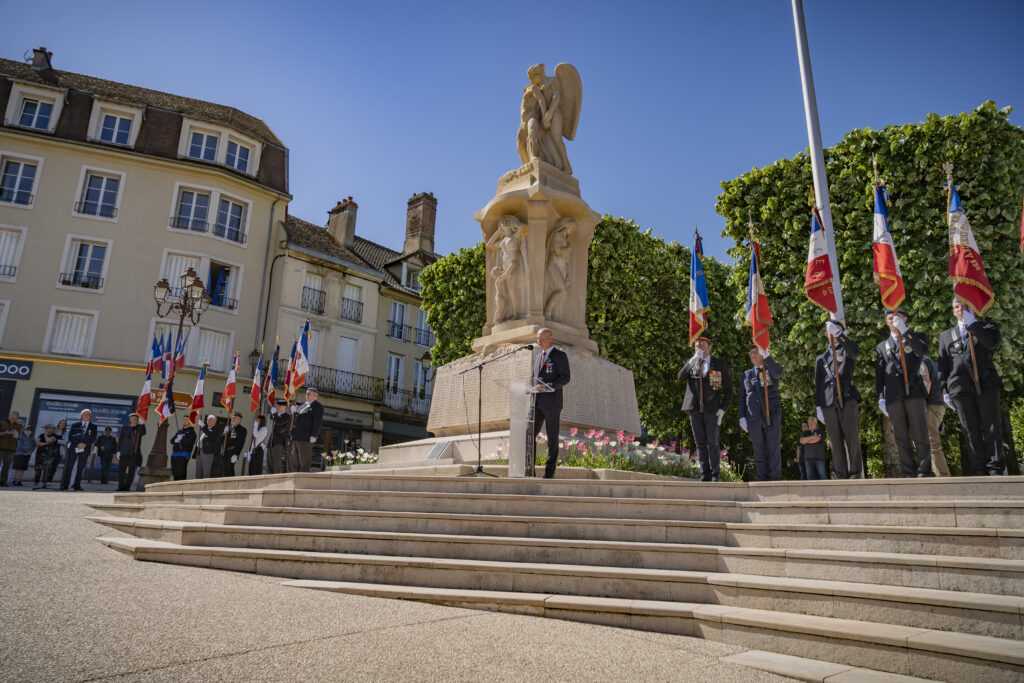 Autun rend hommage aux victimes et héros de la Déportation