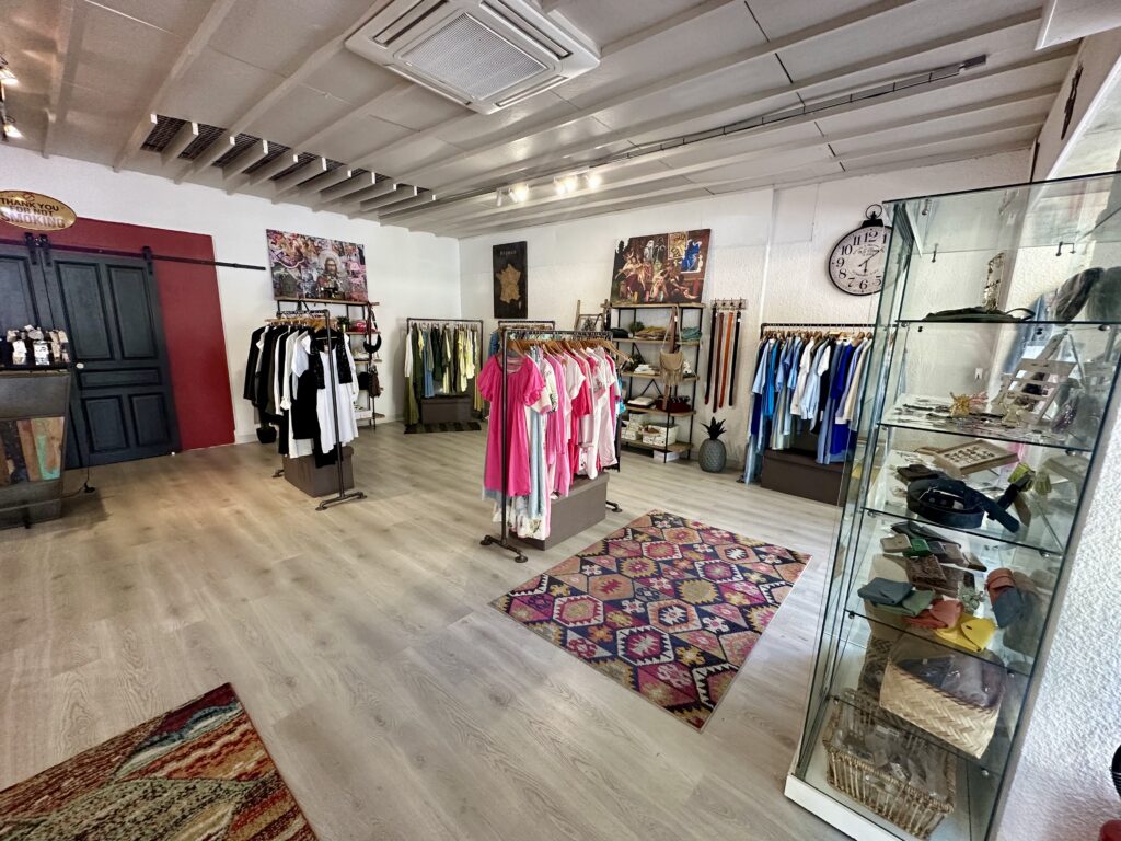Les Loges, nouvelle boutique de prêt-à-porter avenue De Gaulle