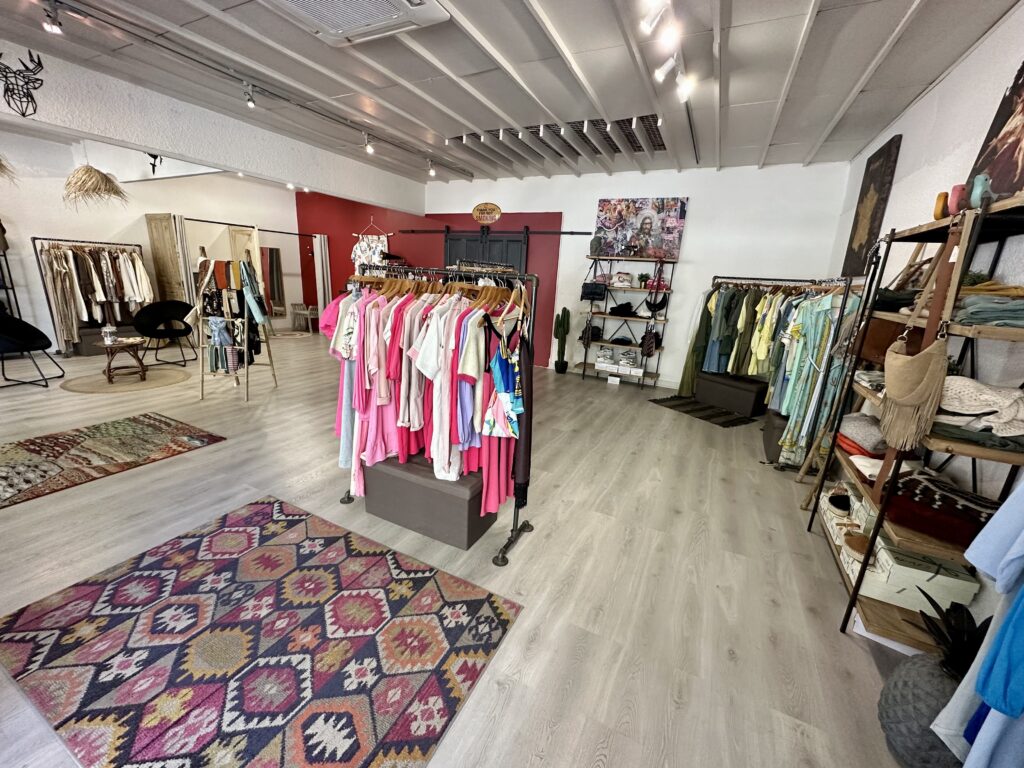 Les Loges, nouvelle boutique de prêt-à-porter avenue De Gaulle