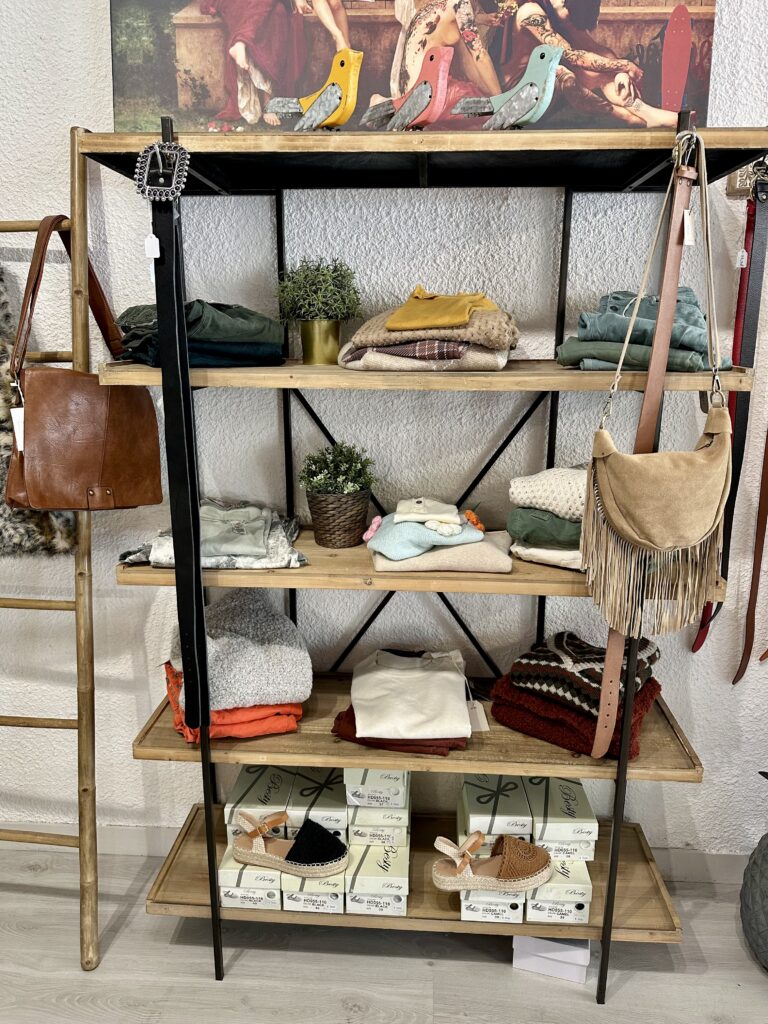 Les Loges, nouvelle boutique de prêt-à-porter avenue De Gaulle