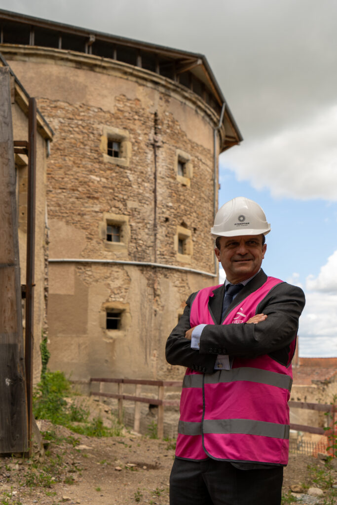 Vincent Chauvet fait visiter Autun au nouveau sous-préfet