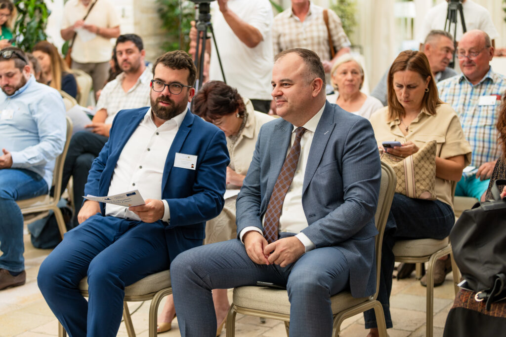 Vincent Chauvet réélu à la présidence de la Fédération Européenne des Cités Napoléoniennes