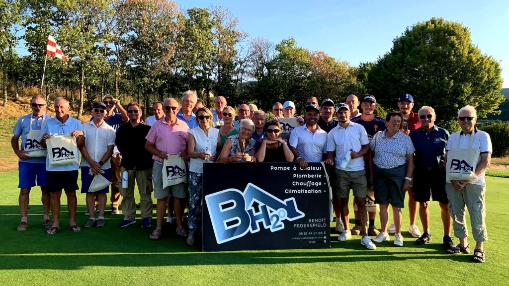 Magnifique dotation et belle participation pour la première coupe BH2o au golf d'Autun