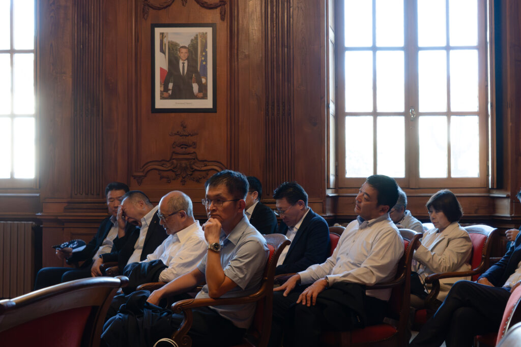 Une délégation de Kawagoe reçue à l'hôtel de ville d'Autun
