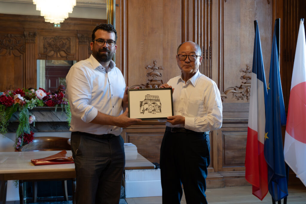Une délégation de Kawagoe reçue à l'hôtel de ville d'Autun