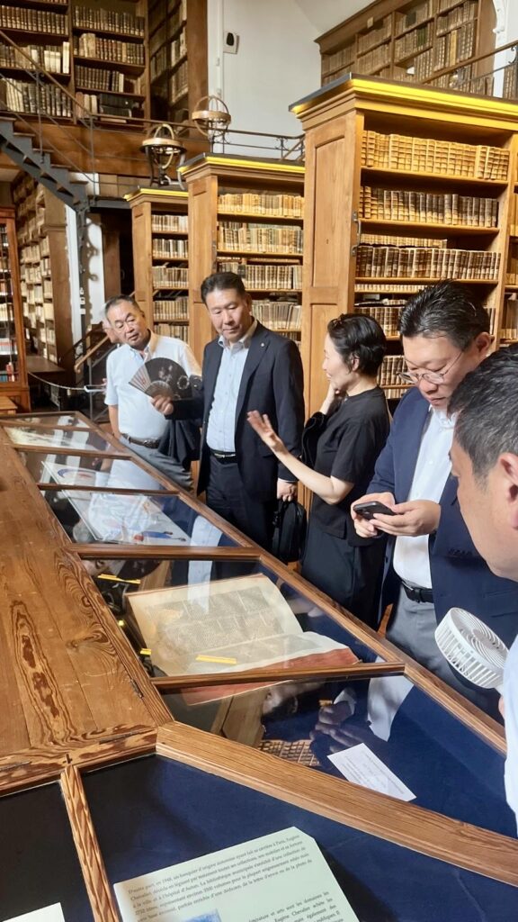 Une délégation de Kawagoe reçue à l'hôtel de ville d'Autun