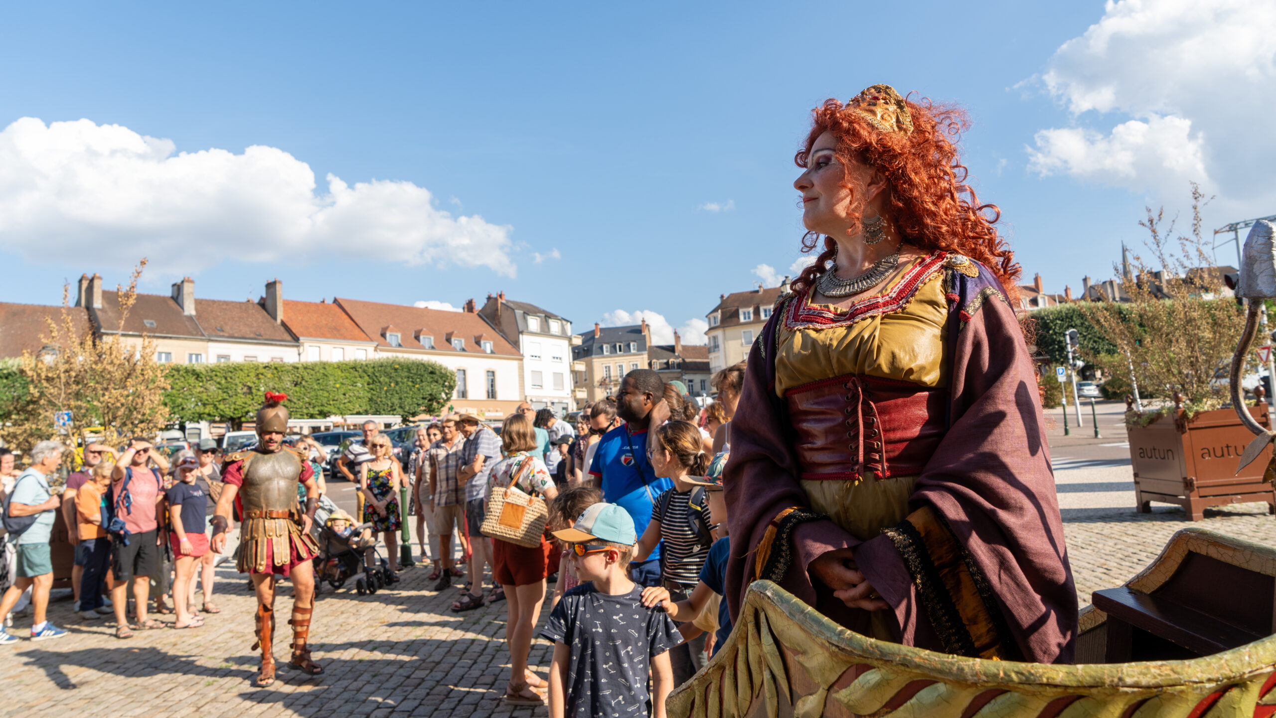 Arts de la Rue : Agrippine a fait rire le centre-ville d'Autun
