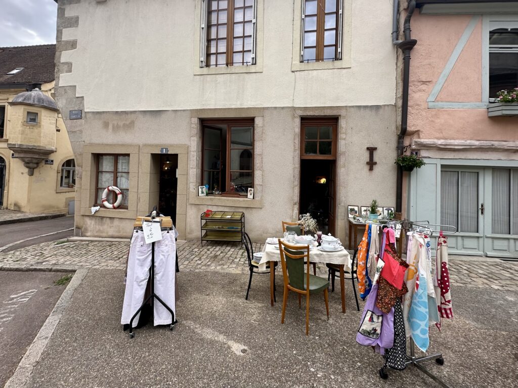 Les Trésors de l’Ernest et de la Mathilde ou l'art du vintage