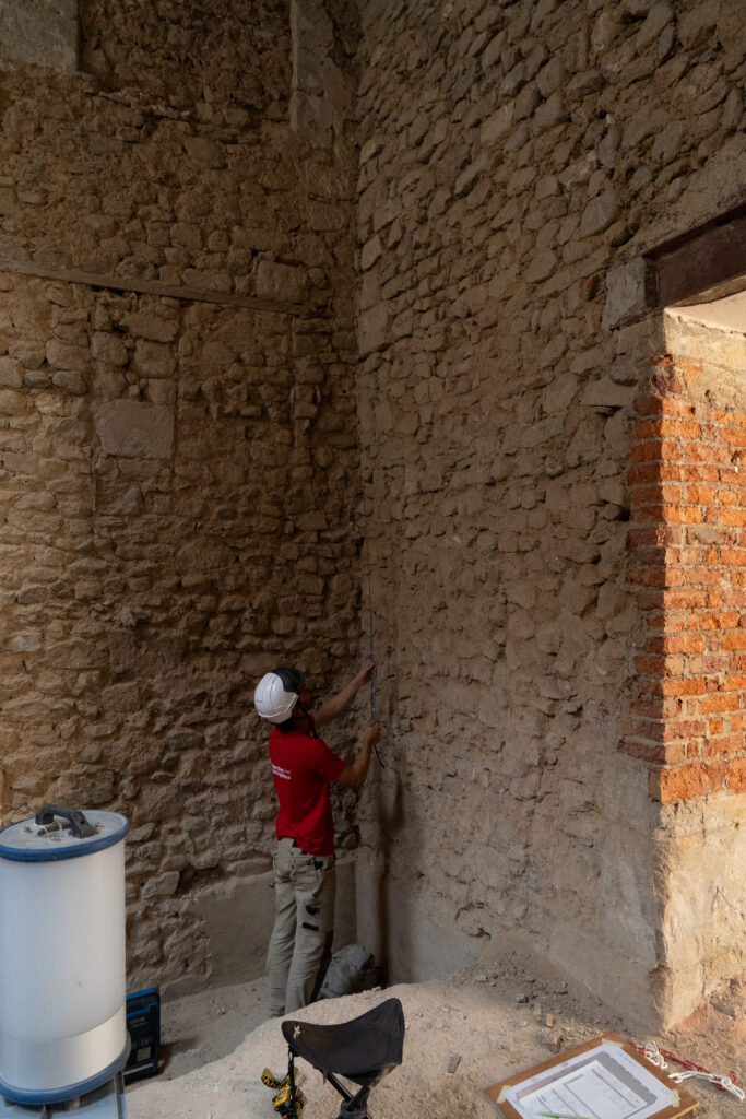 Archéologie : sous les murs du musée Rolin…