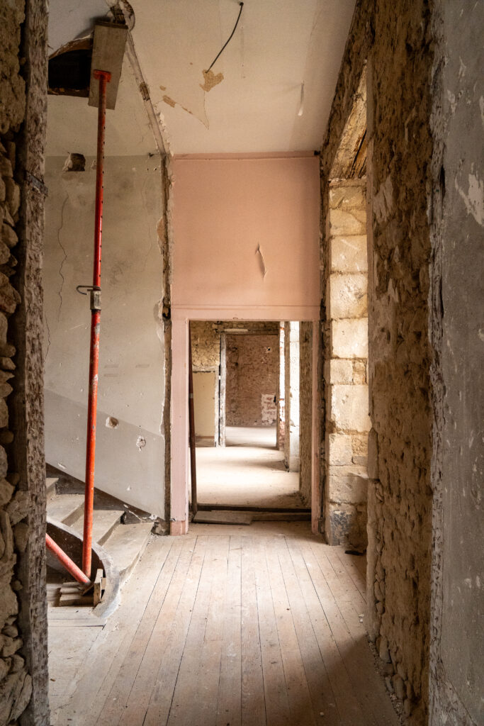 Archéologie : sous les murs du musée Rolin…
